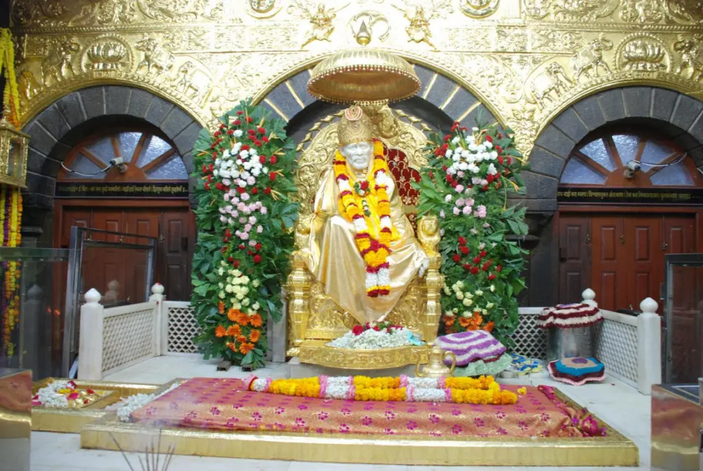 Visit Shirdi Temple, India