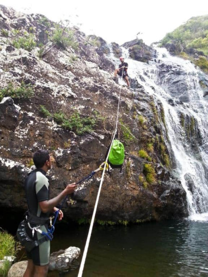 7 Cascades canoeing tour at the Tamarind Falls Reservoir in Mauritius.