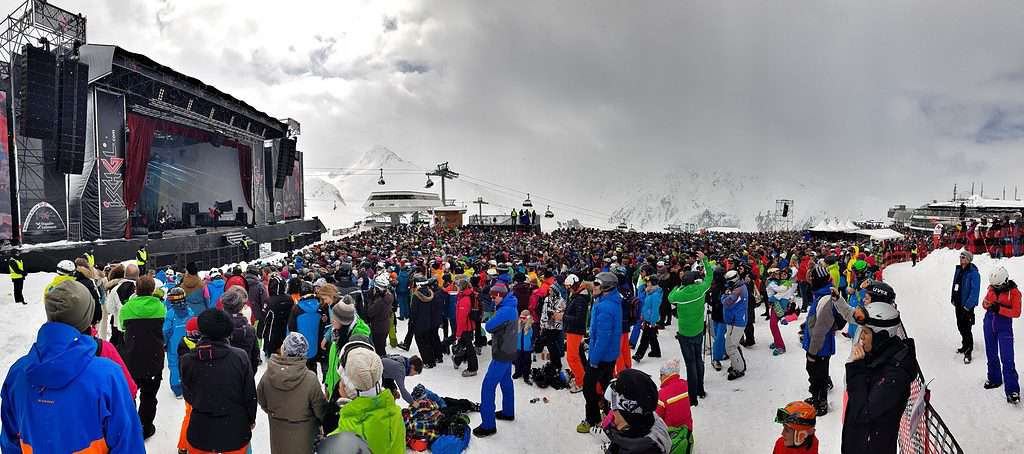 Live performance at the Top of the Mountain stage in Ischgl.